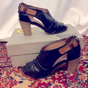 Open toe leather booties Coque Terra